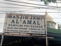 Pengurus Masjid AL-AMAL mengadakan Acara Penyantunan Anak Yatim.