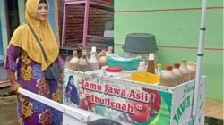 Penjual Jamu Keliling: Cermin Ketangguhan Ekonomi Rakyat dan Tantangan Pembangunan yang Berkeadilan