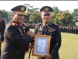 Polda Kepri Gelar Upacara Hari Sumpah Pemuda ke-97 dan Berikan Penghargaan kepada Personel Berprestasi
