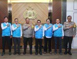 Polda Kepri Terima Hibah Empat Mobil Listrik dari PT PLN Batam, Perkuat Operasional Ramah Lingkungan