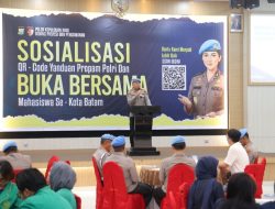 Bidpropam Polda Kepri sosialisasi QR-code yanduan Propam Polri kepada mahasiswa dirangkaikan dengan buka puasa bersama