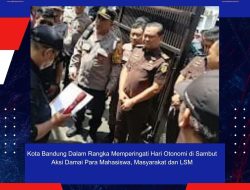 Kota Bandung Dalam Rangka Memperingati Hari Otonomi di Sambut Aksi Damai Para Mahasiswa, Masyarakat dan LSM